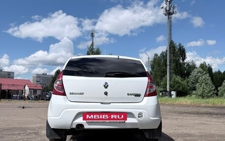 Renault Sandero I, 2010 год, 550 000 рублей, 4 фотография