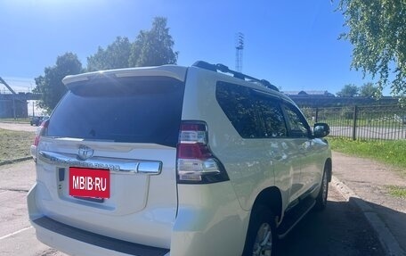 Toyota Land Cruiser Prado 150 рестайлинг 2, 2015 год, 2 999 999 рублей, 2 фотография