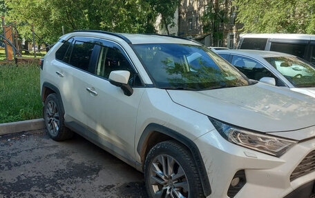 Toyota RAV4, 2020 год, 3 800 000 рублей, 1 фотография