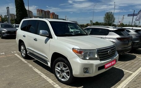 Toyota Land Cruiser 200, 2013 год, 3 225 000 рублей, 1 фотография