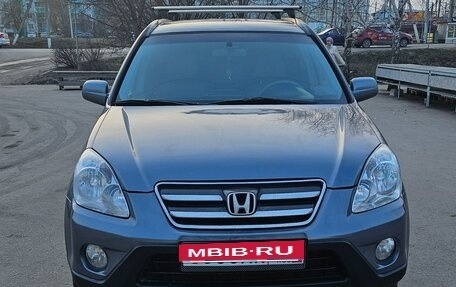 Honda CR-V II рестайлинг, 2004 год, 720 000 рублей, 1 фотография