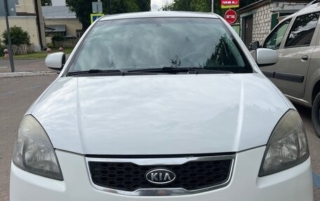 KIA Rio II, 2010 год, 450 000 рублей, 1 фотография