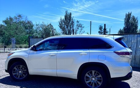 Toyota Highlander III, 2014 год, 2 950 000 рублей, 4 фотография