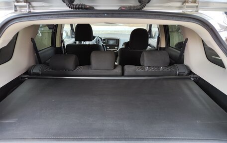 Mitsubishi Outlander III рестайлинг 3, 2021 год, 2 580 000 рублей, 5 фотография