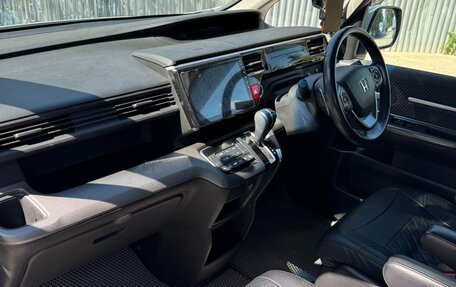 Honda Stepwgn IV, 2016 год, 1 880 000 рублей, 8 фотография