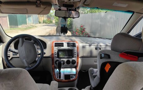 KIA Carnival III, 2005 год, 660 000 рублей, 10 фотография