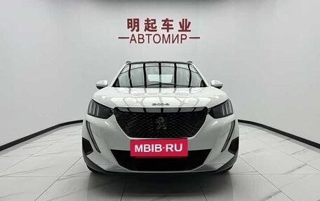 Peugeot 2008 II, 2022 год, 1 425 000 рублей, 2 фотография