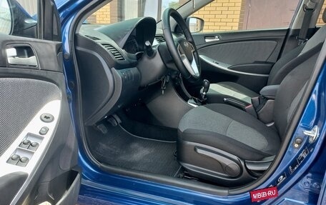 Hyundai Solaris II рестайлинг, 2011 год, 890 000 рублей, 7 фотография