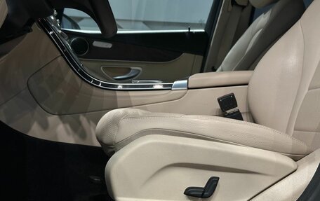 Mercedes-Benz GLC, 2020 год, 3 300 000 рублей, 17 фотография