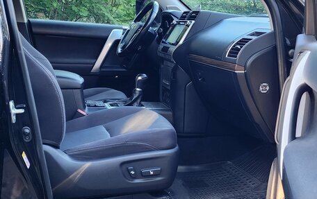 Toyota Land Cruiser Prado 150 рестайлинг 2, 2019 год, 3 148 000 рублей, 10 фотография