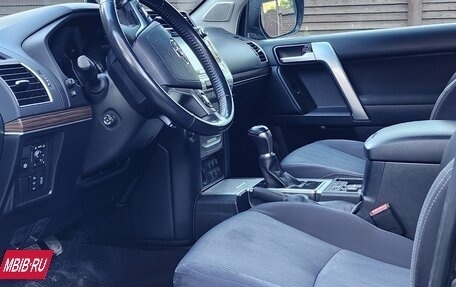 Toyota Land Cruiser Prado 150 рестайлинг 2, 2019 год, 3 148 000 рублей, 13 фотография