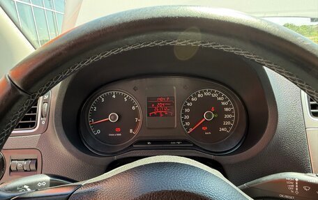 Volkswagen Polo VI (EU Market), 2013 год, 850 000 рублей, 15 фотография