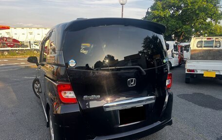Honda Freed I, 2015 год, 990 000 рублей, 6 фотография