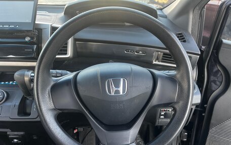 Honda Freed I, 2015 год, 990 000 рублей, 16 фотография