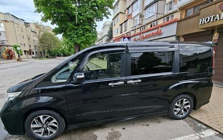 Honda Stepwgn IV, 2015 год, 1 850 000 рублей, 3 фотография