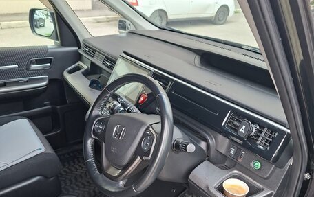 Honda Stepwgn IV, 2015 год, 1 850 000 рублей, 4 фотография