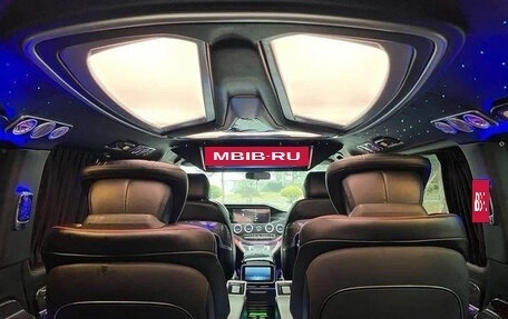 Mercedes-Benz Vito, 2023 год, 6 120 000 рублей, 14 фотография