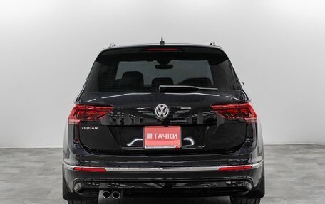 Volkswagen Tiguan II, 2019 год, 2 600 000 рублей, 5 фотография