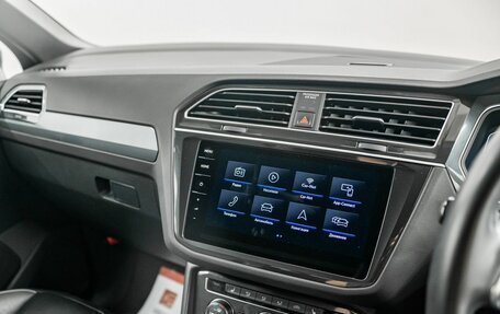 Volkswagen Tiguan II, 2019 год, 2 600 000 рублей, 13 фотография