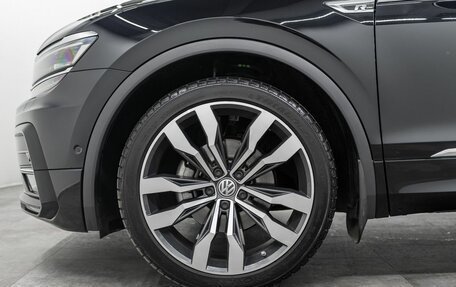 Volkswagen Tiguan II, 2019 год, 2 600 000 рублей, 20 фотография