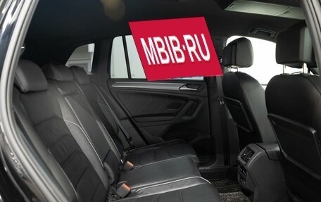 Volkswagen Tiguan II, 2019 год, 2 600 000 рублей, 8 фотография