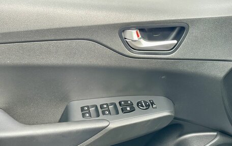 Hyundai Solaris II рестайлинг, 2021 год, 1 780 000 рублей, 14 фотография