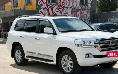 Toyota Land Cruiser 200, 2016 год, 8 500 000 рублей, 3 фотография