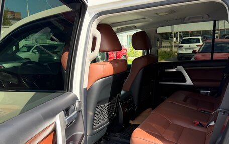 Toyota Land Cruiser 200, 2016 год, 8 500 000 рублей, 18 фотография