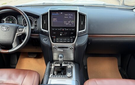 Toyota Land Cruiser 200, 2016 год, 8 500 000 рублей, 20 фотография