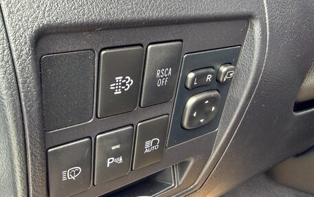 Toyota Land Cruiser 200, 2016 год, 8 500 000 рублей, 27 фотография