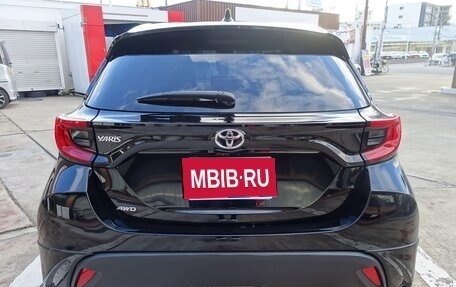 Toyota Yaris, 2022 год, 1 153 000 рублей, 6 фотография