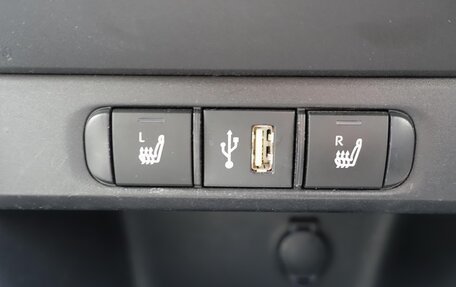Toyota Yaris, 2022 год, 1 153 000 рублей, 24 фотография