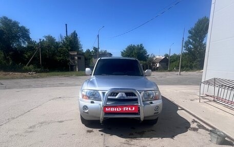 Mitsubishi Pajero III рестайлинг, 2004 год, 700 000 рублей, 2 фотография