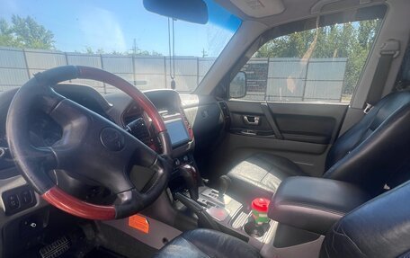 Mitsubishi Pajero III рестайлинг, 2004 год, 700 000 рублей, 9 фотография