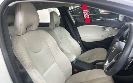 Volvo V40 II рестайлинг, 2019 год, 1 300 000 рублей, 9 фотография