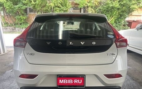 Volvo V40 II рестайлинг, 2019 год, 1 300 000 рублей, 6 фотография