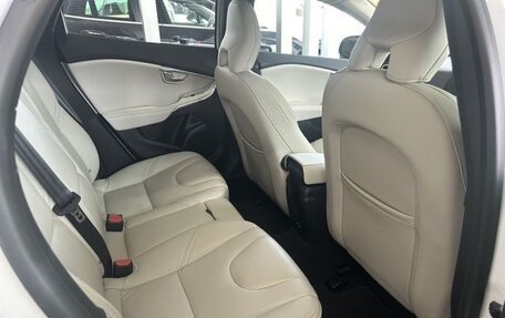 Volvo V40 II рестайлинг, 2019 год, 1 300 000 рублей, 12 фотография