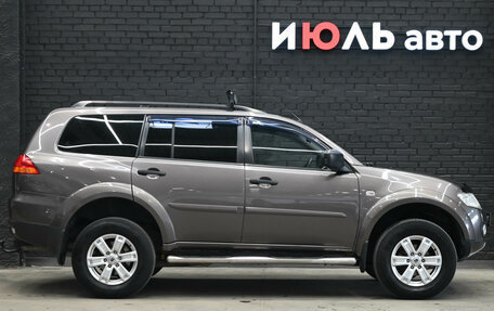 Mitsubishi Pajero Sport II рестайлинг, 2012 год, 1 460 000 рублей, 9 фотография