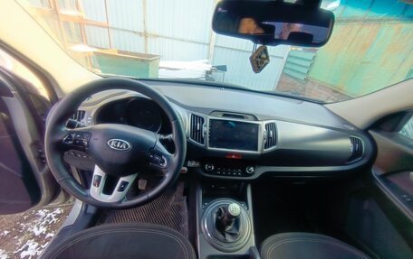 KIA Sportage III, 2011 год, 800 000 рублей, 6 фотография