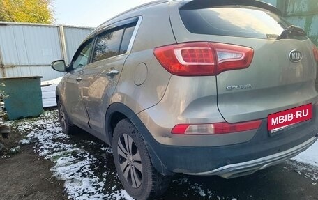 KIA Sportage III, 2011 год, 800 000 рублей, 15 фотография