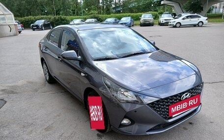 Hyundai Solaris II рестайлинг, 2021 год, 1 780 000 рублей, 2 фотография