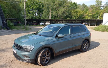 Volkswagen Tiguan II, 2020 год, 2 380 000 рублей, 3 фотография