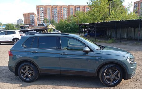 Volkswagen Tiguan II, 2020 год, 2 380 000 рублей, 4 фотография