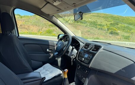 Renault Logan II, 2014 год, 450 000 рублей, 6 фотография