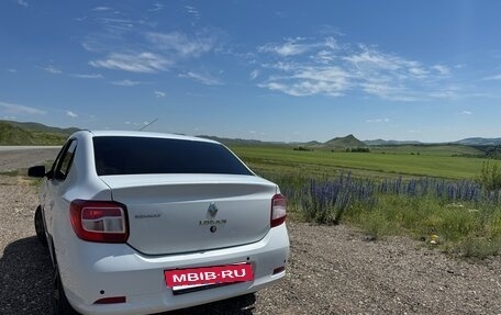 Renault Logan II, 2014 год, 450 000 рублей, 3 фотография