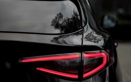 Alfa Romeo Stelvio, 2017 год, 3 570 000 рублей, 9 фотография