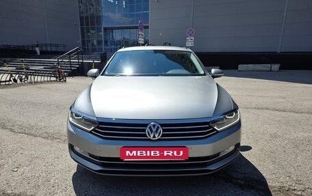Volkswagen Passat B8 рестайлинг, 2016 год, 1 950 000 рублей, 2 фотография
