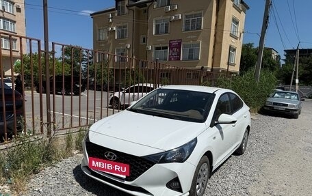 Hyundai Solaris II рестайлинг, 2021 год, 1 250 000 рублей, 3 фотография