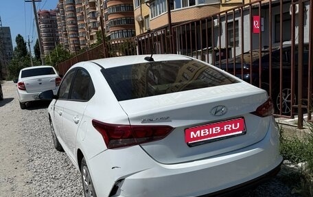 Hyundai Solaris II рестайлинг, 2021 год, 1 250 000 рублей, 1 фотография