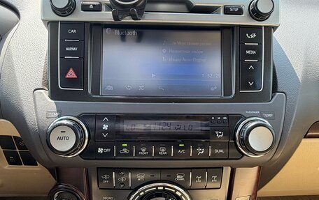 Toyota Land Cruiser Prado 150 рестайлинг 2, 2014 год, 3 500 000 рублей, 14 фотография